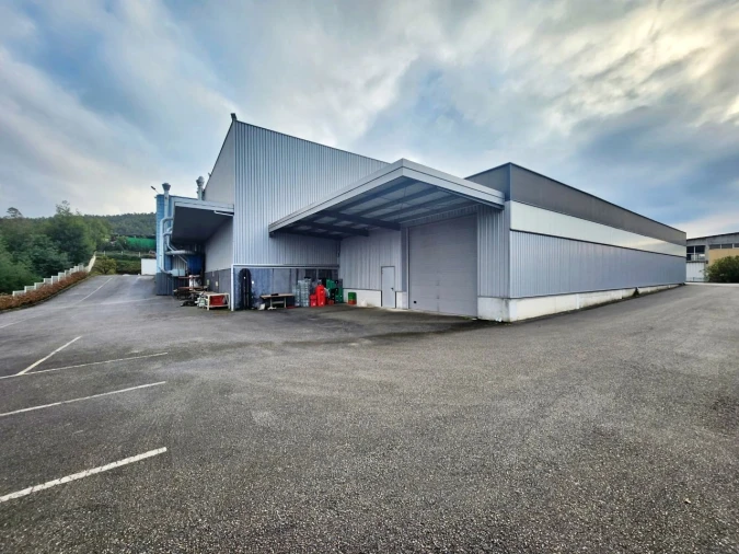 Armazém para Venda em Raiva, Pedorido e Paraíso Foto 30