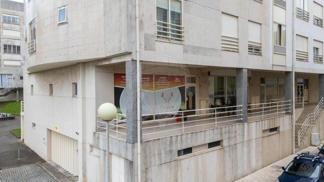 Loja para Venda em Custóias, Leça do Balio e Guifões Foto 4