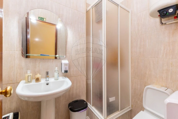 Loja para Venda em Custóias, Leça do Balio e Guifões Foto 15