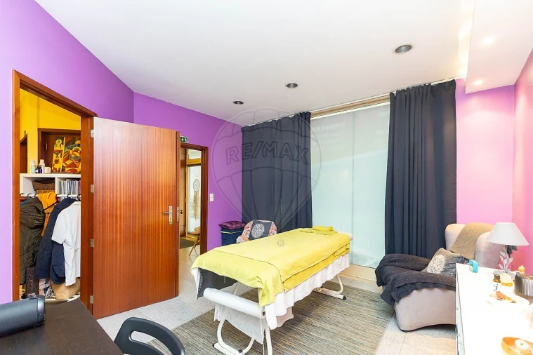 Loja para Venda em Custóias, Leça do Balio e Guifões Foto 8