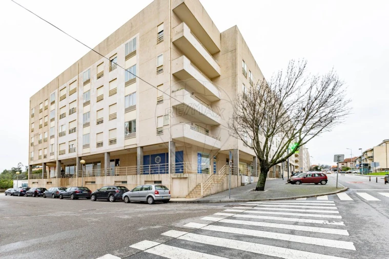 Loja para Venda em Custóias, Leça do Balio e Guifões Foto 2