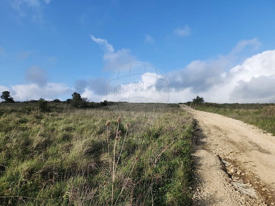 Terreno para Venda em Fanhões Foto 7