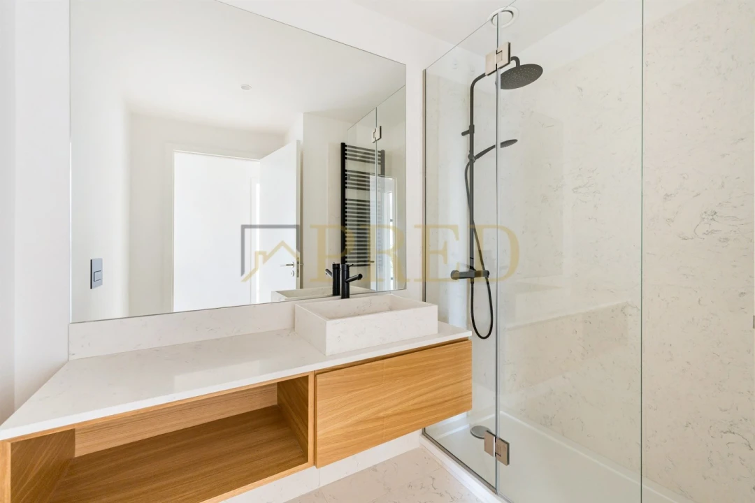 Apartamento T2 para Venda em Campanhã Foto 15
