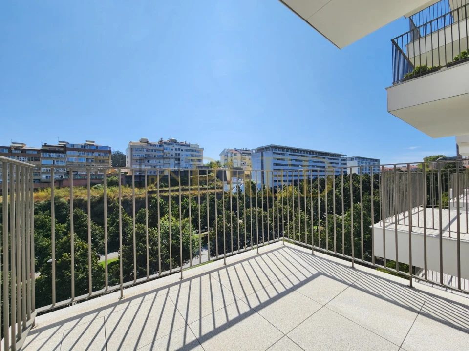 Apartamento T2 para Venda em Campanhã Foto 21