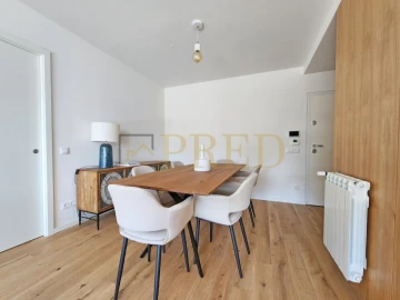 Apartamento T2 para Venda em Campanhã