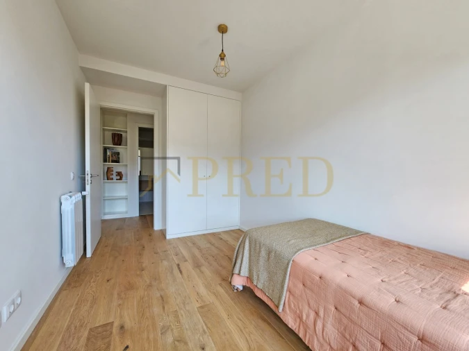 Apartamento T2 para Venda em Campanhã Foto 16