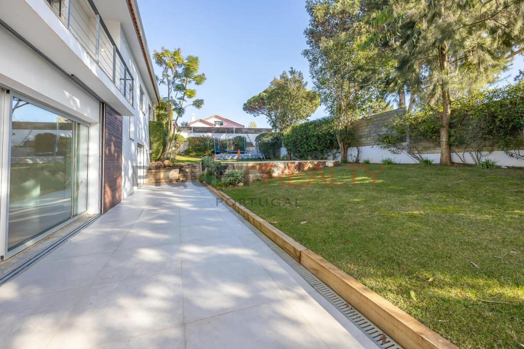 Moradia T5 para Venda em Cascais e Estoril Foto 3