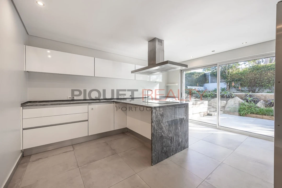 Moradia T5 para Venda em Cascais e Estoril Foto 10