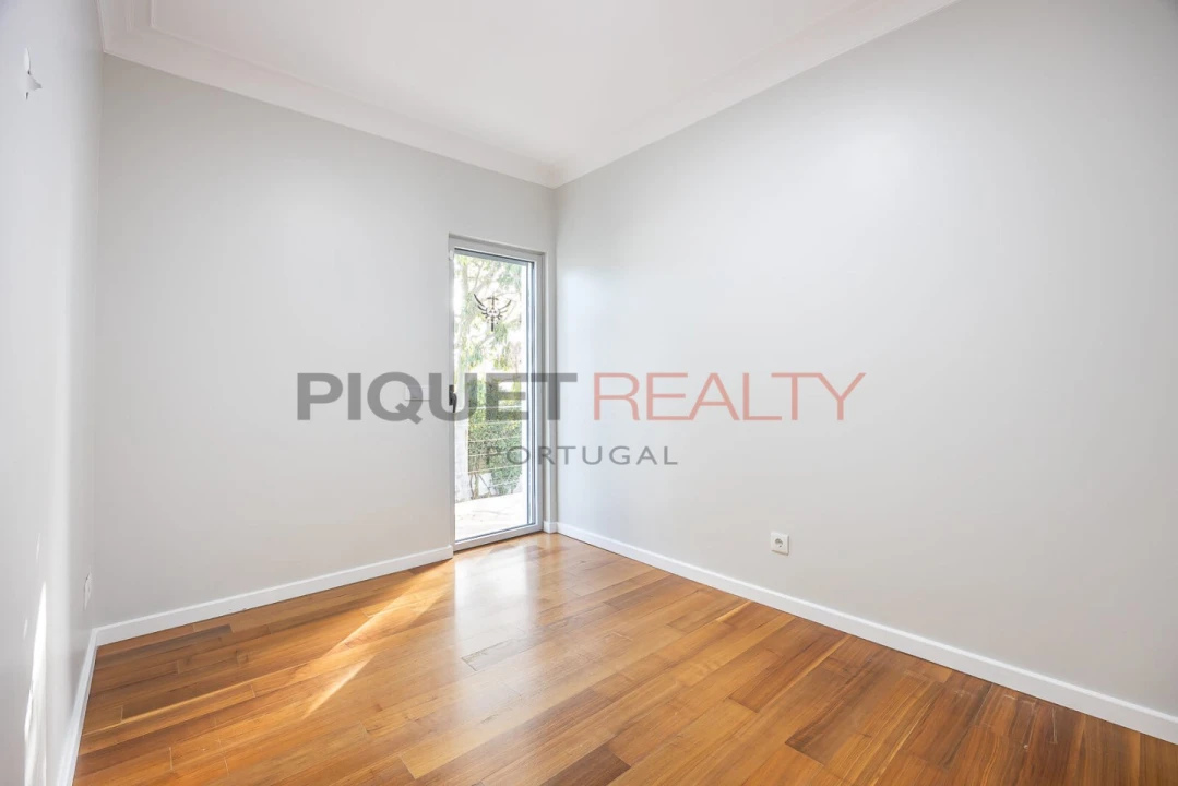 Moradia T5 para Venda em Cascais e Estoril Foto 12