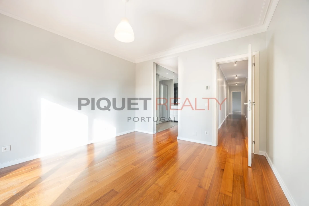 Moradia T5 para Venda em Cascais e Estoril Foto 16