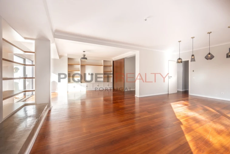 Moradia T5 para Venda em Cascais e Estoril Foto 8