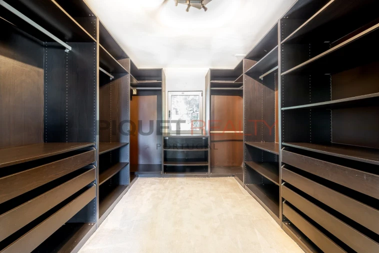 Moradia T5 para Venda em Cascais e Estoril Foto 23