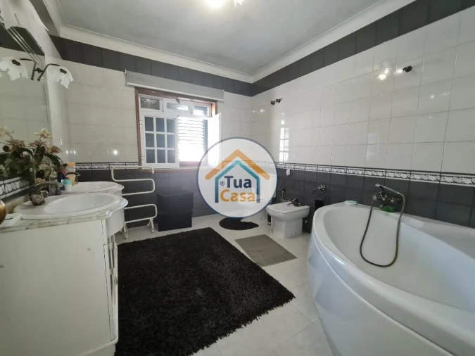 Moradia T4 para Venda em Lagares e Figueira Foto 10