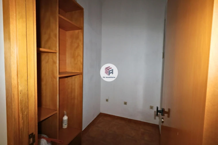 Loja para Arrendamento em Cidade da Maia Foto 4