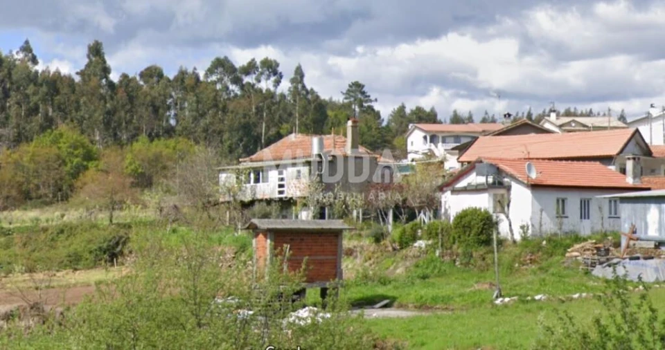 Moradia T4 para Venda em Vila Chã, Codal e Vila Cova de Perrinho Foto 1