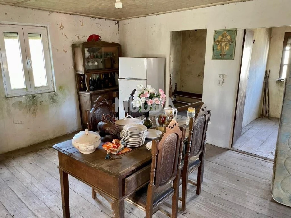 Moradia T4 para Venda em Vila Chã, Codal e Vila Cova de Perrinho Foto 4