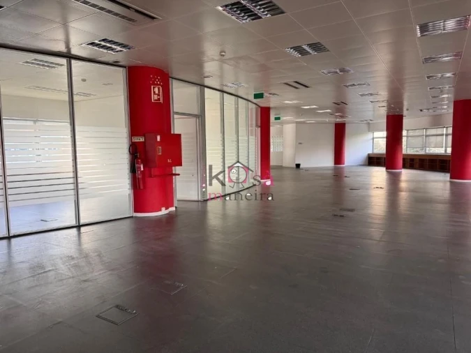 Prédio para Venda em Carnaxide e Queijas Foto 5