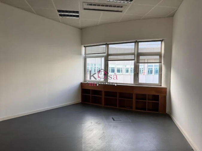 Prédio para Venda em Carnaxide e Queijas Foto 9