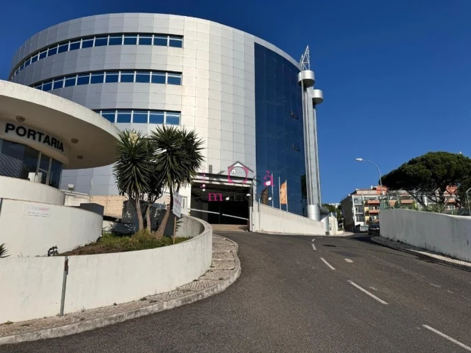Prédio para Venda em Carnaxide e Queijas Foto 10
