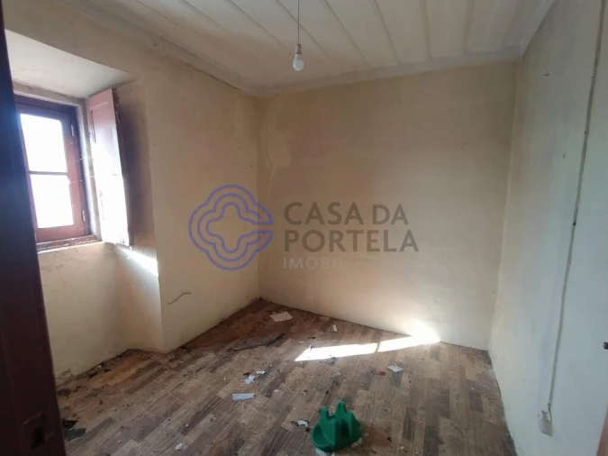 Moradia T3 para Venda em Nossa Senhora do Pranto Foto 3