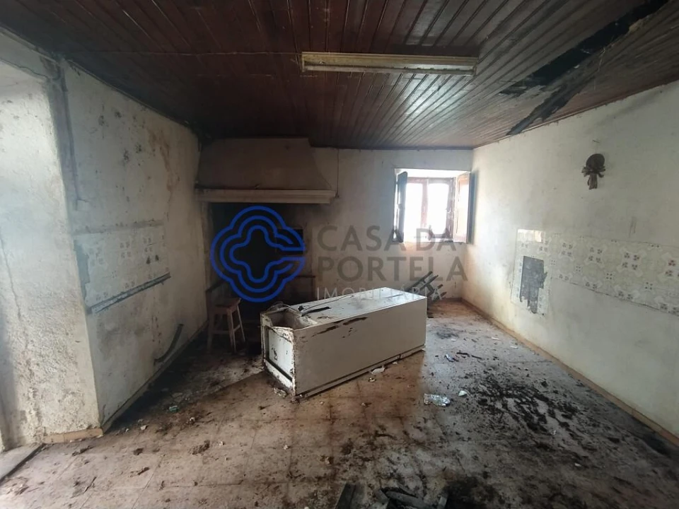 Moradia T3 para Venda em Nossa Senhora do Pranto Foto 6