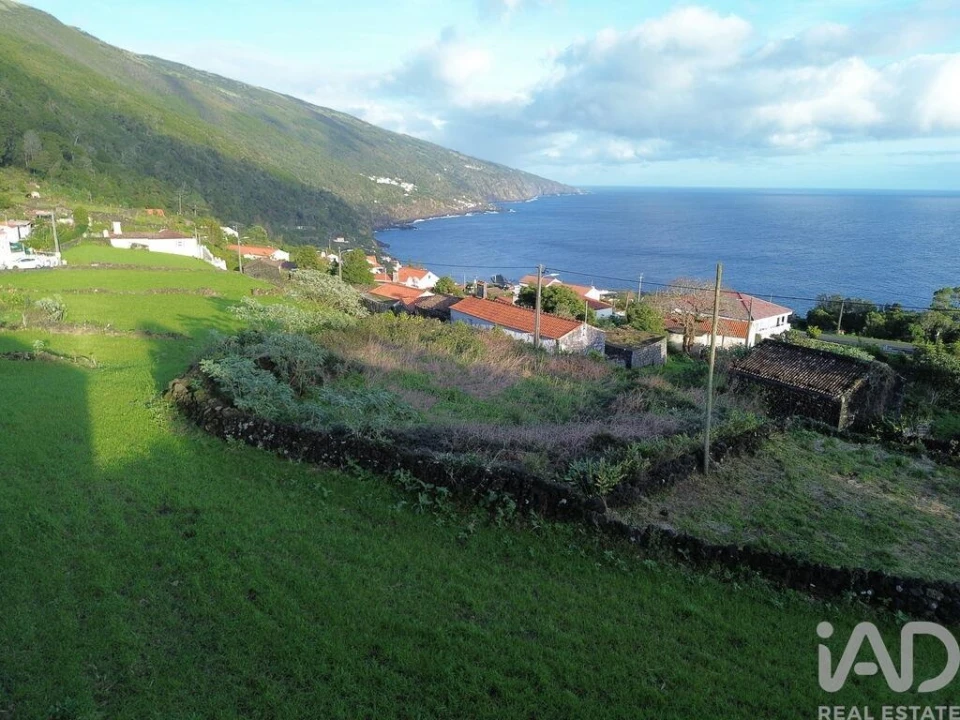 Moradia T4 para Venda em Ribeiras Foto 17