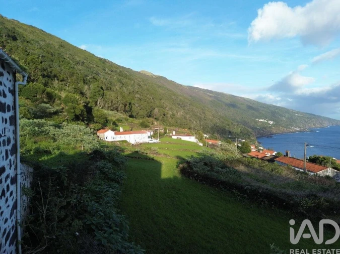 Moradia T4 para Venda em Ribeiras Foto 19