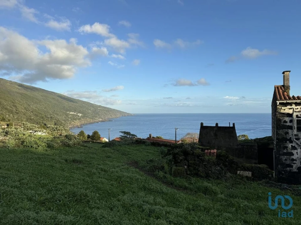 Moradia T4 para Venda em Ribeiras Foto 9