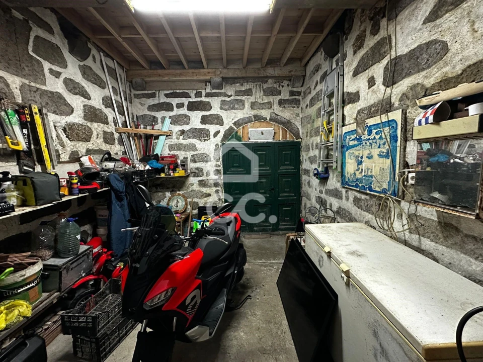 Moradia T4 para Venda em Nossa Senhora dos Remedios Foto 14