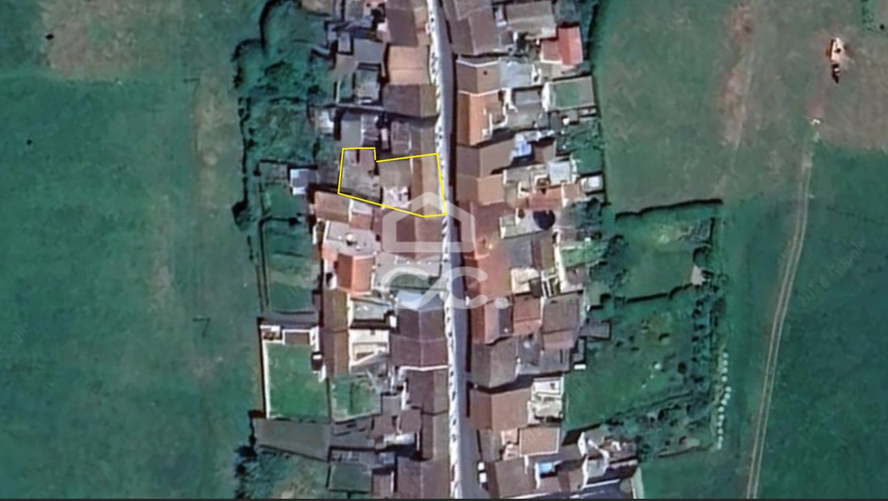 Moradia T4 para Venda em Nossa Senhora dos Remedios Foto 17