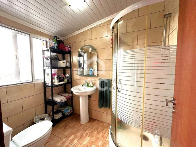 Moradia T4 para Venda em Nossa Senhora dos Remedios Foto 12