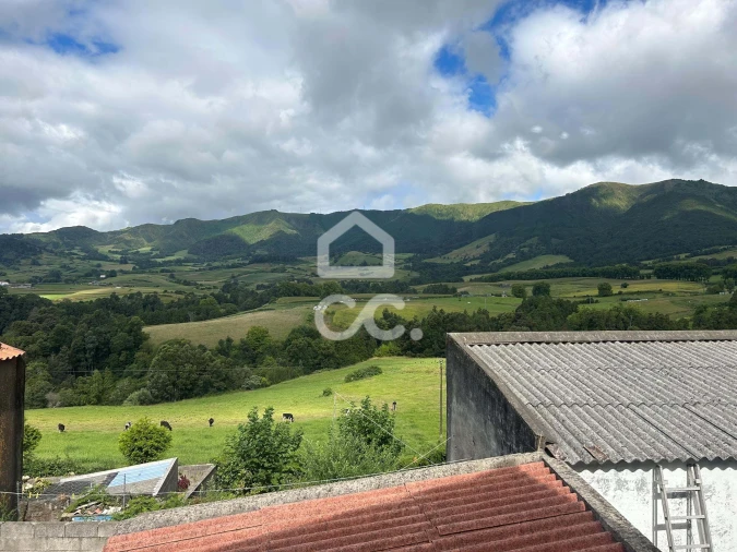 Moradia T4 para Venda em Nossa Senhora dos Remedios Foto 18