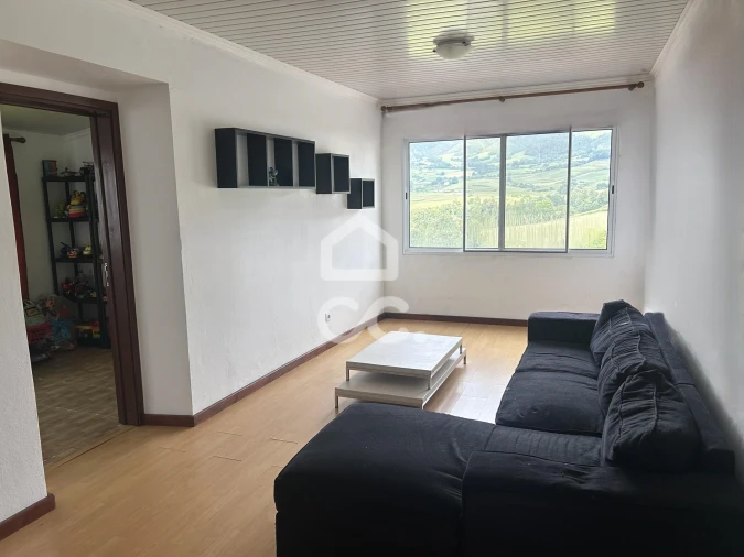 Moradia T4 para Venda em Nossa Senhora dos Remedios