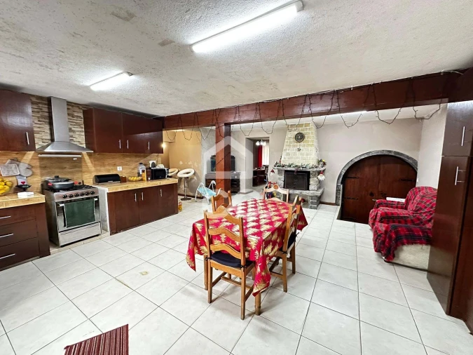 Moradia T4 para Venda em Nossa Senhora dos Remedios Foto 6