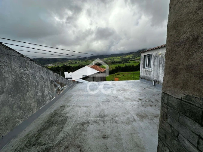 Moradia T4 para Venda em Nossa Senhora dos Remedios Foto 15