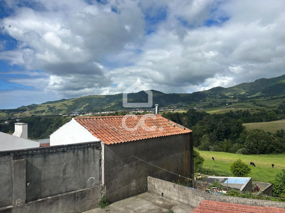 Moradia T4 para Venda em Nossa Senhora dos Remedios Foto 19