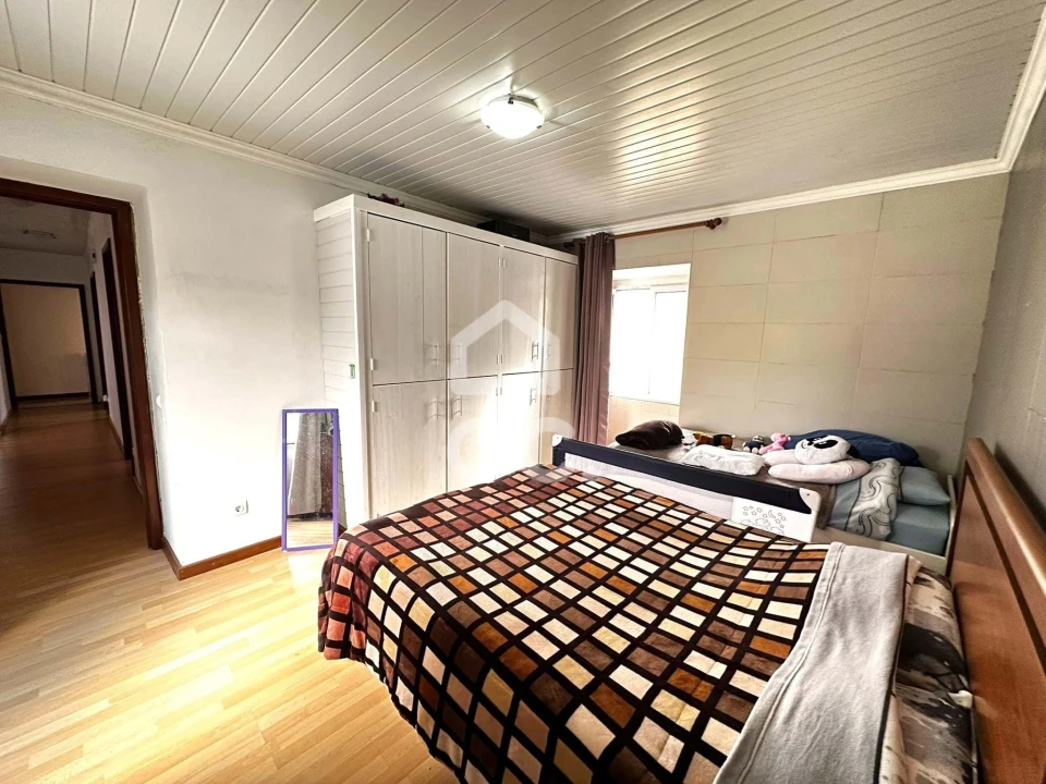 Moradia T4 para Venda em Nossa Senhora dos Remedios Foto 11