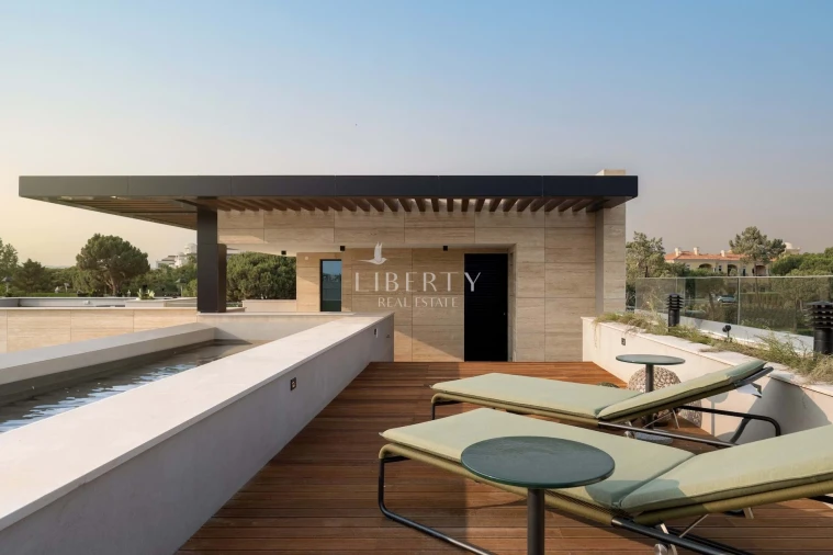 Apartamento T4 para Venda em Almancil Planta 9