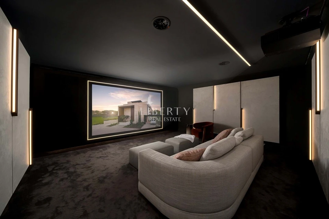 Moradia T5 para Venda em Almancil Planta 21