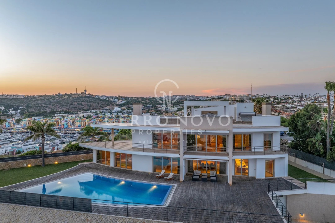 Moradia T5 para Venda em Albufeira e Olhos de Água Foto 38