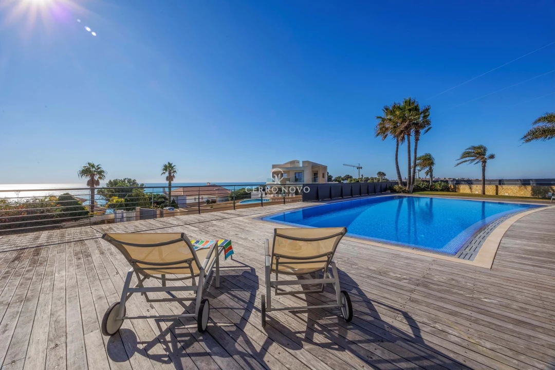 Moradia T5 para Venda em Albufeira e Olhos de Água Foto 5