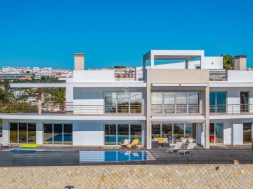 Moradia T5 para Venda em Albufeira e Olhos de Água