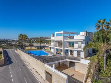 Moradia T5 para Venda em Albufeira e Olhos de Água