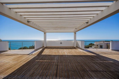 Moradia T5 para Venda em Albufeira e Olhos de Água