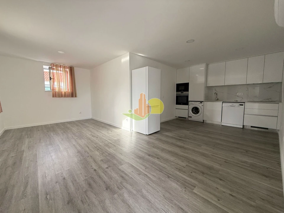 Apartamento T1 para Arrendamento em Buarcos Foto 1