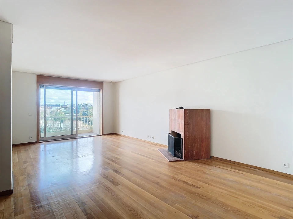 Apartamento T3 para Arrendamento em Aldoar, Foz do Douro e Nevogilde Foto 3