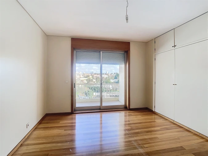 Apartamento T3 para Arrendamento em Aldoar, Foz do Douro e Nevogilde Foto 16
