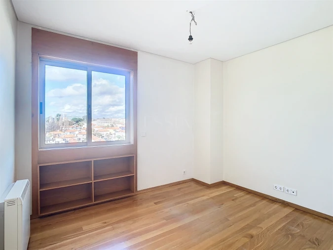 Apartamento T3 para Arrendamento em Aldoar, Foz do Douro e Nevogilde Foto 12