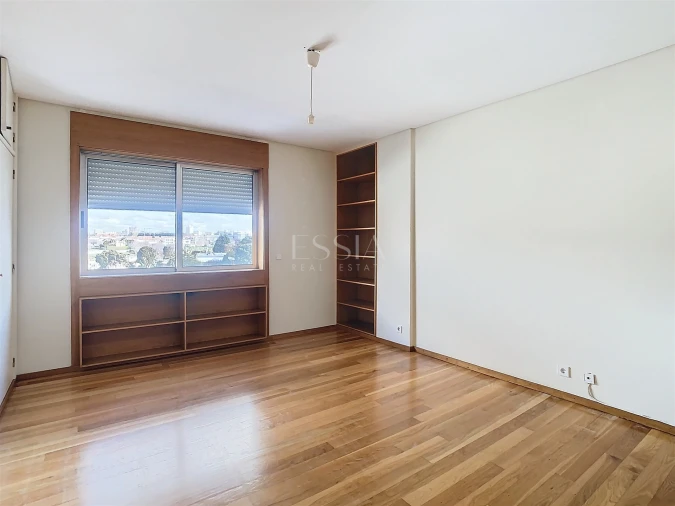 Apartamento T3 para Arrendamento em Aldoar, Foz do Douro e Nevogilde Foto 18