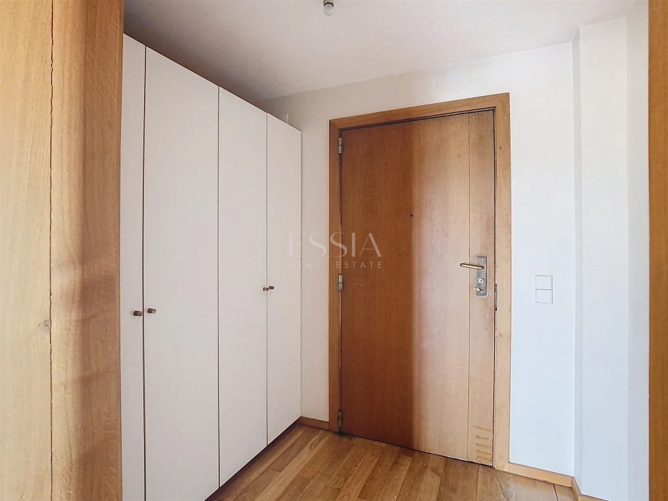 Apartamento T3 para Arrendamento em Aldoar, Foz do Douro e Nevogilde Foto 6